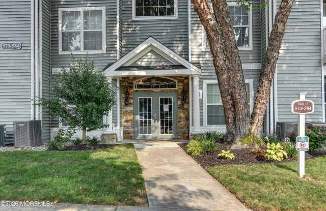 574 Saint Andrews Place Gallery 2
