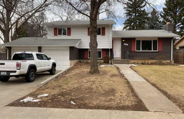 STUDENTS WELCOME! Spacious single-family home in the heart of Ft. Collins! photos photos