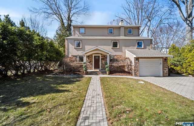 191 Tenafly Road photos photos