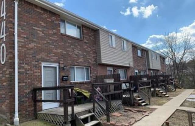 434 Brierly Lane - 434 Brierly Lane, West Mifflin, PA 15122