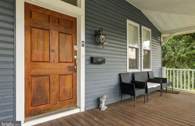 142 SNYDER Place Gallery 3