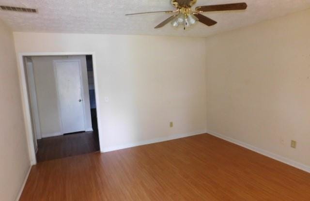 129 Kimberly Way SW Gallery 3
