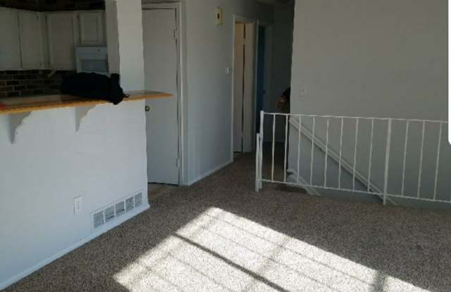 1902 S Truckee St Gallery 3
