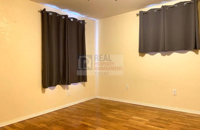 5419 1/2 Birmingham St Gallery 4