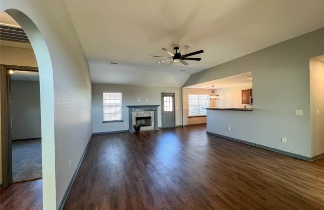 583 Sunset Drive Gallery 2