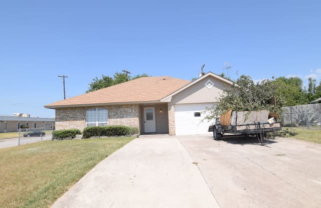 501 Elam Cir photos photos