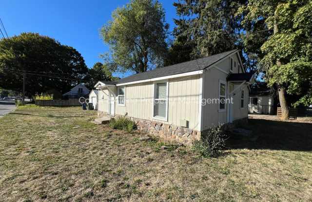 2 bed, 1 bath in great Mid Town location! photos photos