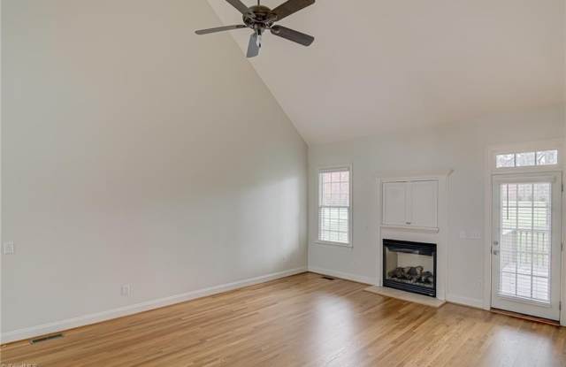 5708 Mabe Drive Gallery 4