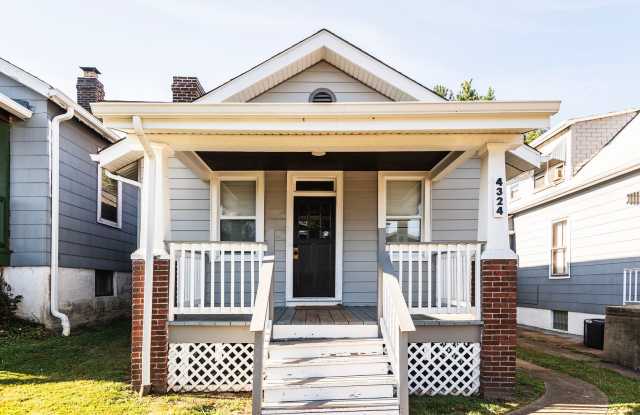 Beautiful Renovated 2 Bed 1 Bath Home photos photos