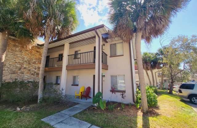 Upgraded 1 Bedroom Top Floor Unit in Winter Haven For Rent photos photos