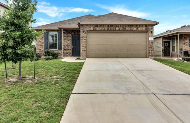 5216 Cressler Ln Jarrell, TX 76537 photos photos