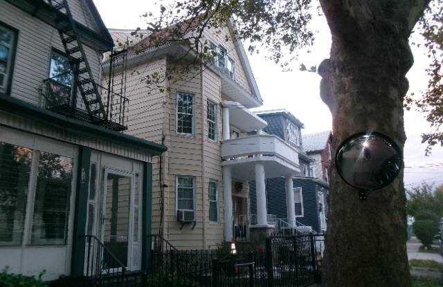 432 S 1st Ave photos photos