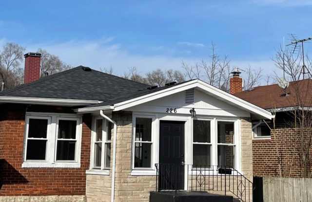 Large Home Totally Remodeled! Move in Specials! photos photos