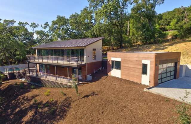 225 Clear Ridge Drive Gallery 3