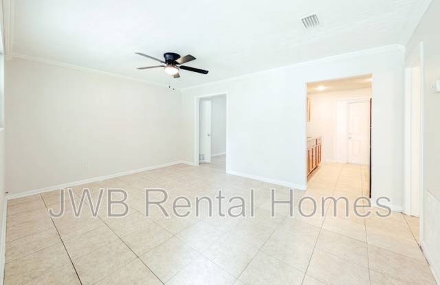 6835 Tinkerbell Ln Gallery 3