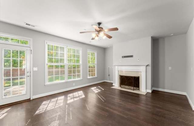433 Cherry Tree Lane NE Gallery 4