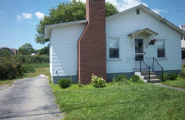 55 Pine Island Road - 55 Pine Island Road, Groton, CT 06340