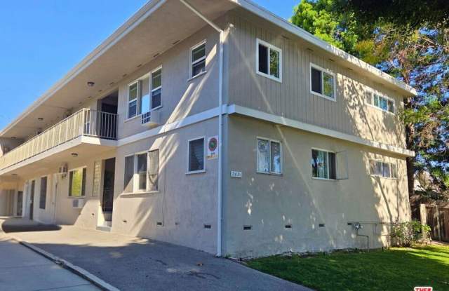 7621 Hampton Ave unit: 201 photos photos