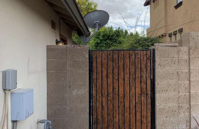 12439 W Morning Vista Ln Gallery 2
