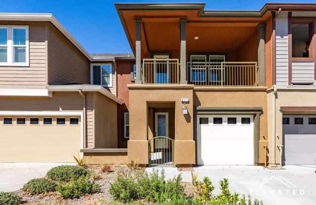 611 Jade Street - 1 photos photos