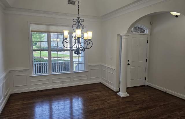 212 Medford Drive Gallery 3