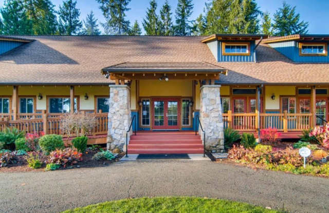 Beautiful 2 Bedroom 2 Bath Redmond Home Close to Starlink! Gallery 3
