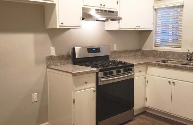 1 Bed/1 Bath $1,750****Move In 6/15/25 get 2md August Free! photos photos