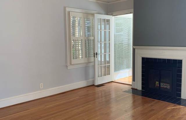 824 Ponce de Leon Ter NE Gallery 4