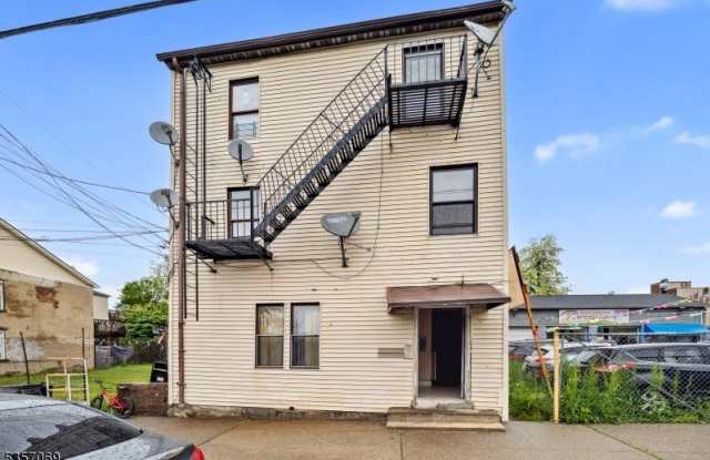 83 Jersey St - 83 Jersey Street, Paterson, NJ 07501