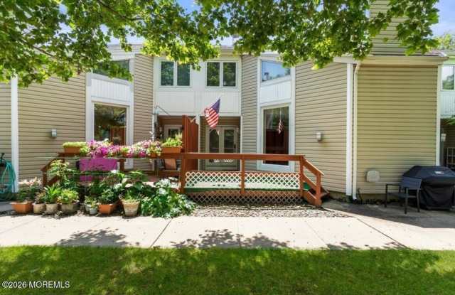 60 Cedar Avenue Gallery 2