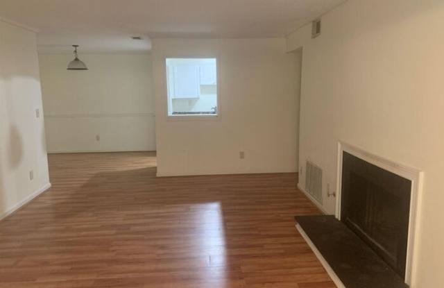 1606 Vicksburg Place Gallery 3