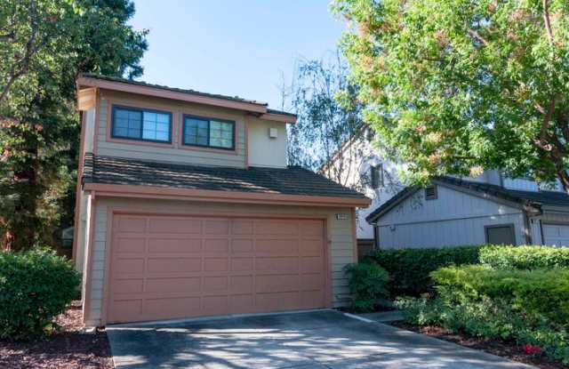 Quiet and Spacious 2 story townhouse in beautiful complex next to Ebay/Pruneyard photos photos