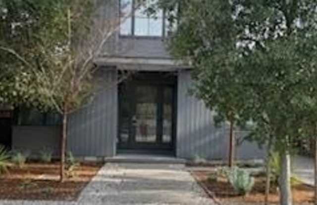 829 La Para AVE photos photos