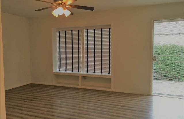 11216 Tiara Street Gallery 4