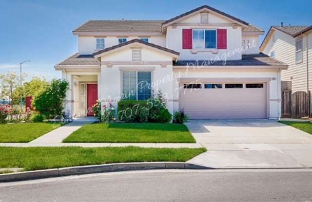 4 Bedroom Home Corner Lot ~ 1 bedroom on 1st evel ~ 3 Full Bathrooms photos photos 4 Bedroom Home Corner Lot ~ 1 bedroom on 1st evel ~ 3 Full Bathrooms photos photos