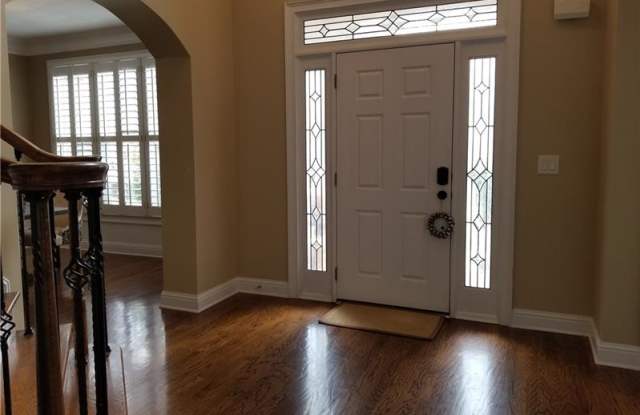 4970 Thornbury Way Gallery 4