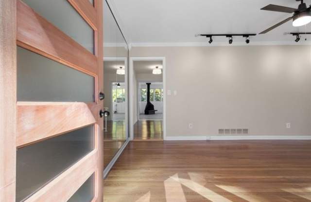 2958 Harcourt Drive Gallery 3