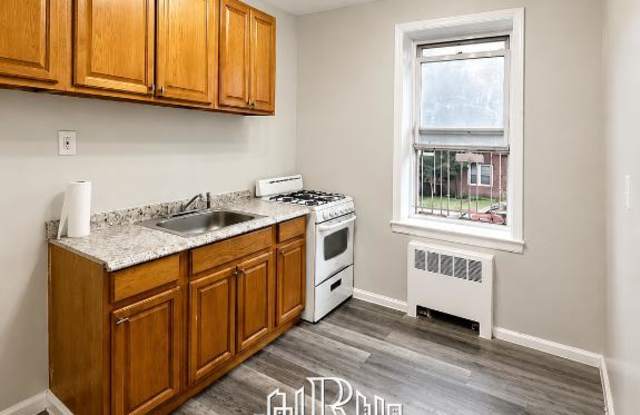 129 Chancellor Avenue - 129 Chancellor Avenue, Newark, NJ 07112