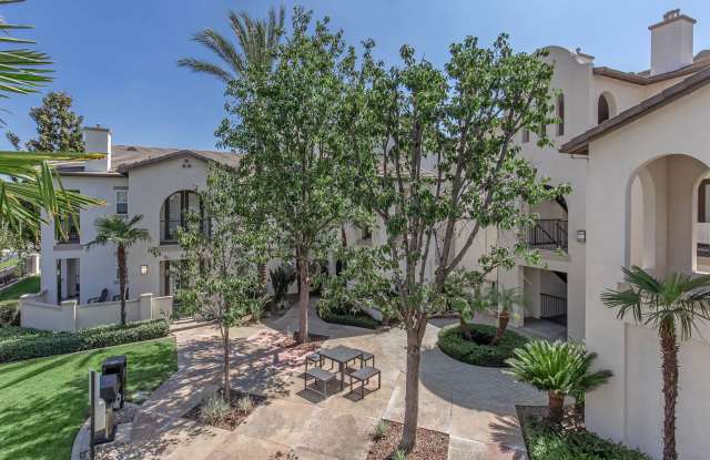 Vista Imperio Apartments Gallery 3