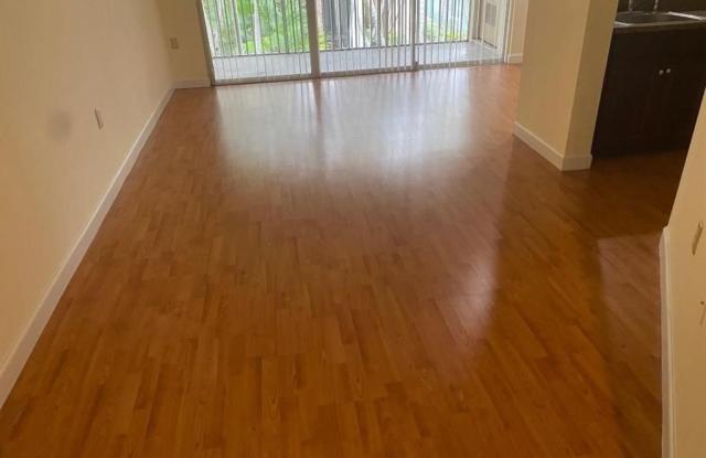 19202 Glenmoor Dr Gallery 2