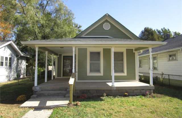 1835 Koehne Street Gallery 2
