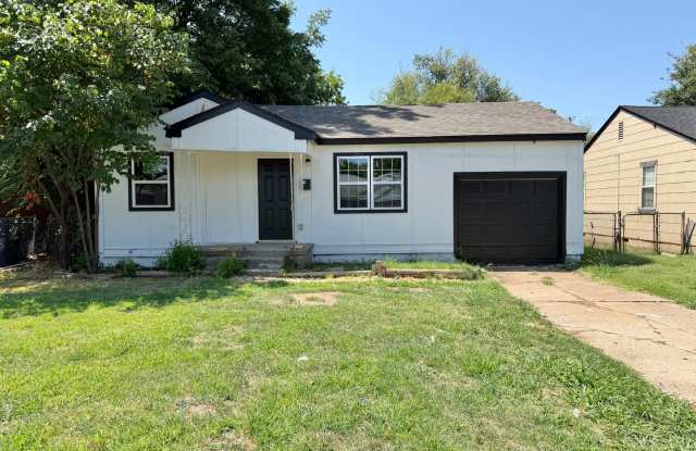 2 bed 1 bath with garage! - 920 Southwest 47th Street, Oklahoma City, OK 73109
