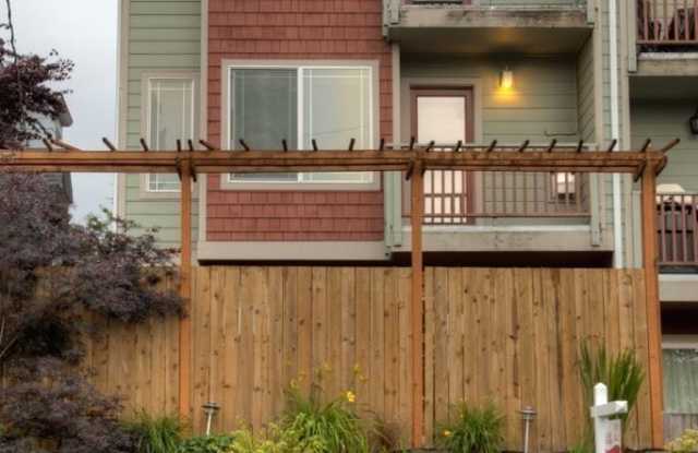 1343 14th Ave S Unit B - 1343 14th Avenue South, Seattle, WA 98144