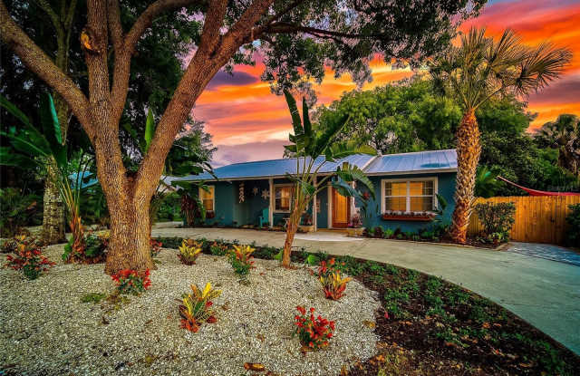 426 EAGLES NEST LANE photos photos