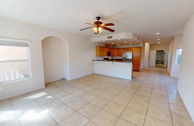 COASTAL Living | Blocks from the beach Gallery 3