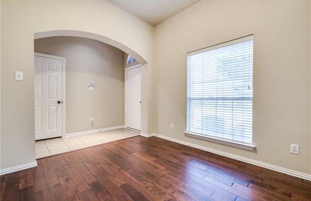 5304 Spicewood Drive Gallery 4
