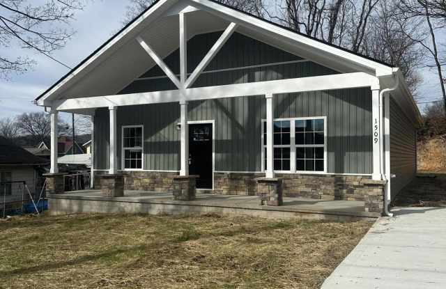 1509 Lawson Ave photos photos