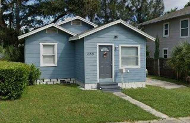 Cute Bartlett Park Home for Rent - 669 Newton Avenue South, St. Petersburg, FL 33701