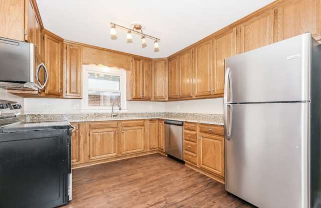 6908 Foxworth Drive Gallery 4