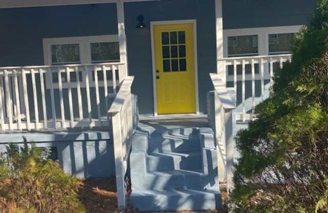 515 Glenn Robertson Drive - 515 Glenn Robertson Drive, LaGrange, GA 30241